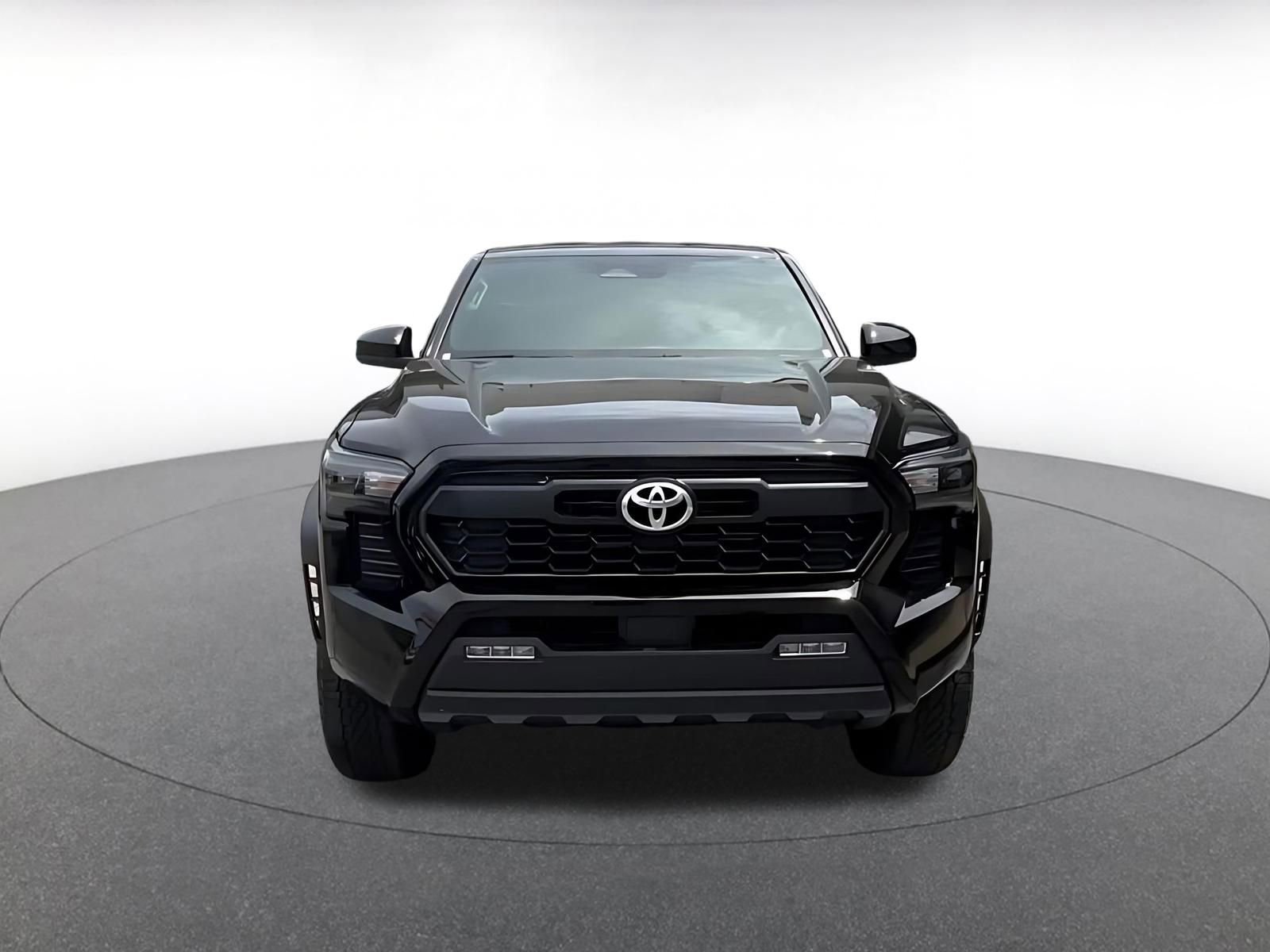 Used 2025 Toyota Tacoma TRD Off-Road AWD/4WD image 5