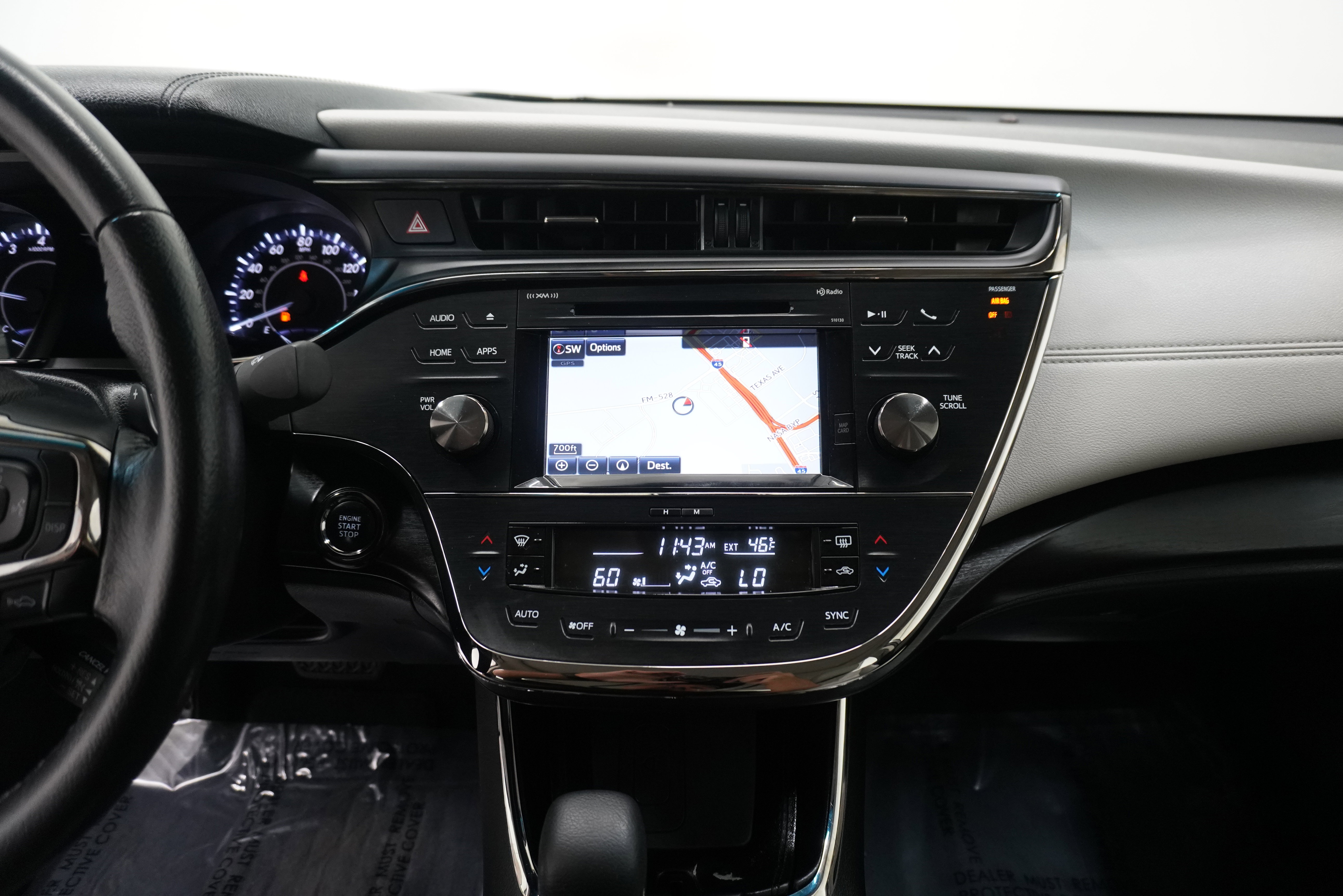 Used 2017 Toyota Avalon XLE image 17