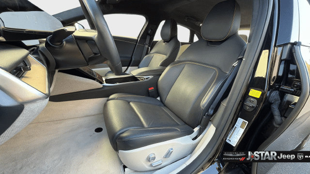 Used 2024 Lucid Air Touring AWD/4WD image 9
