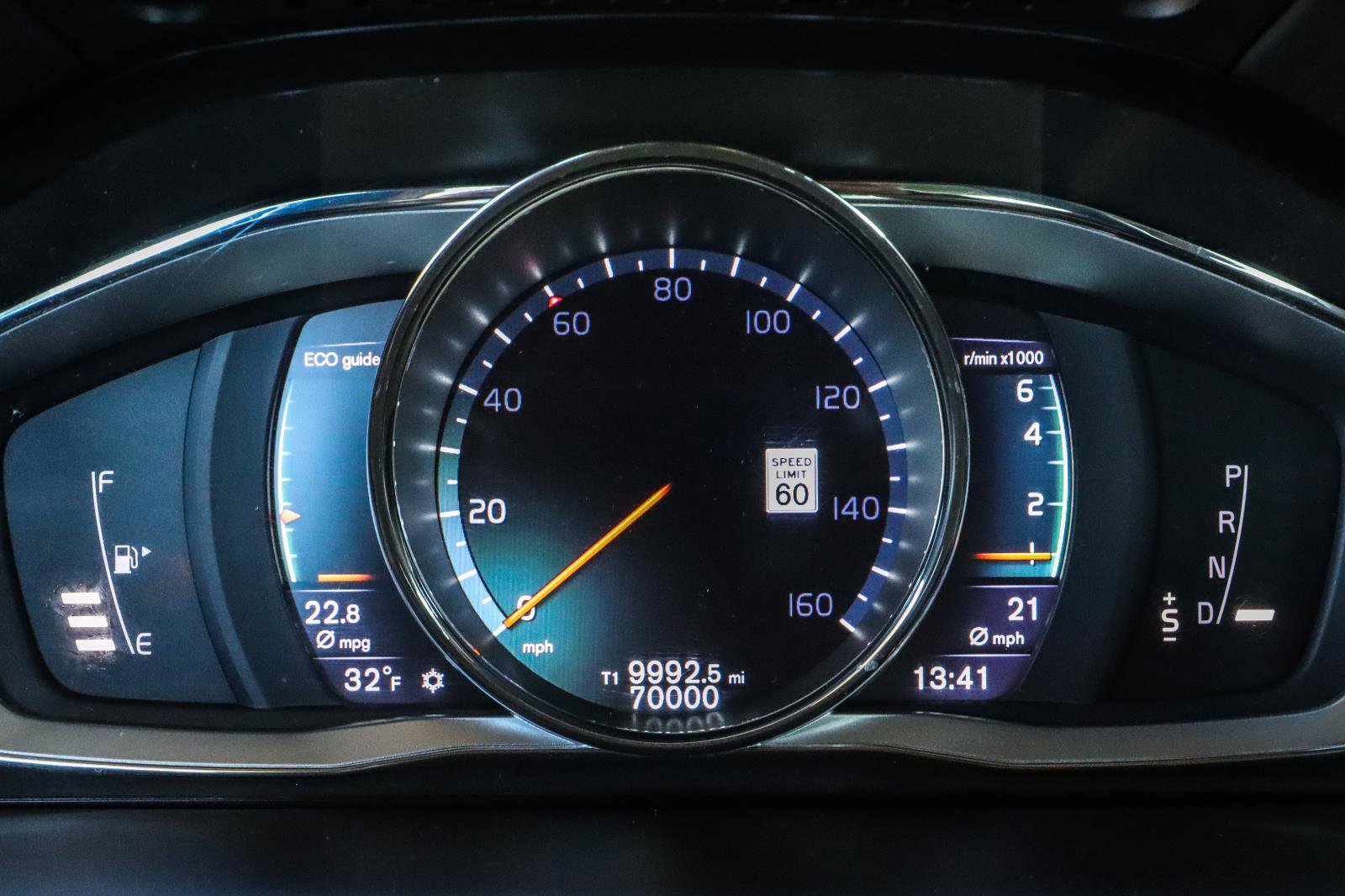 Used 2016 Volvo XC70 T5 Platinum w/ Protection Package image 7