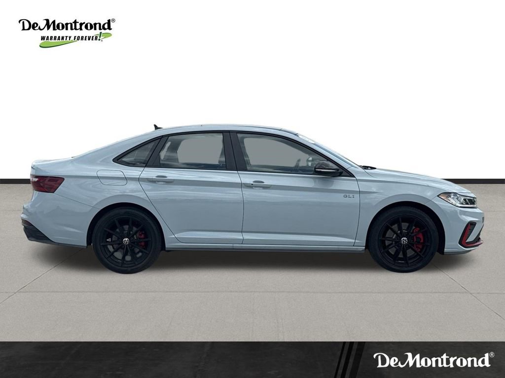 Used 2025 Volkswagen Jetta GLI Autobahn w/ GLI Black Package image 4