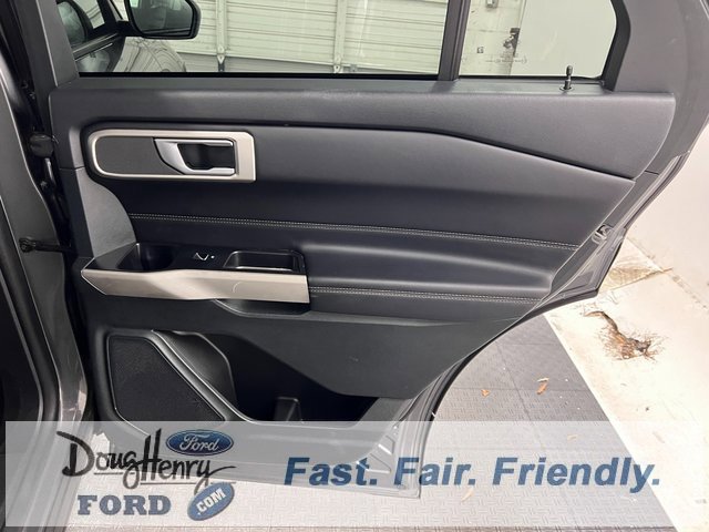 Used 2023 Ford Explorer XLT w/ Equipment Group 202A image 35