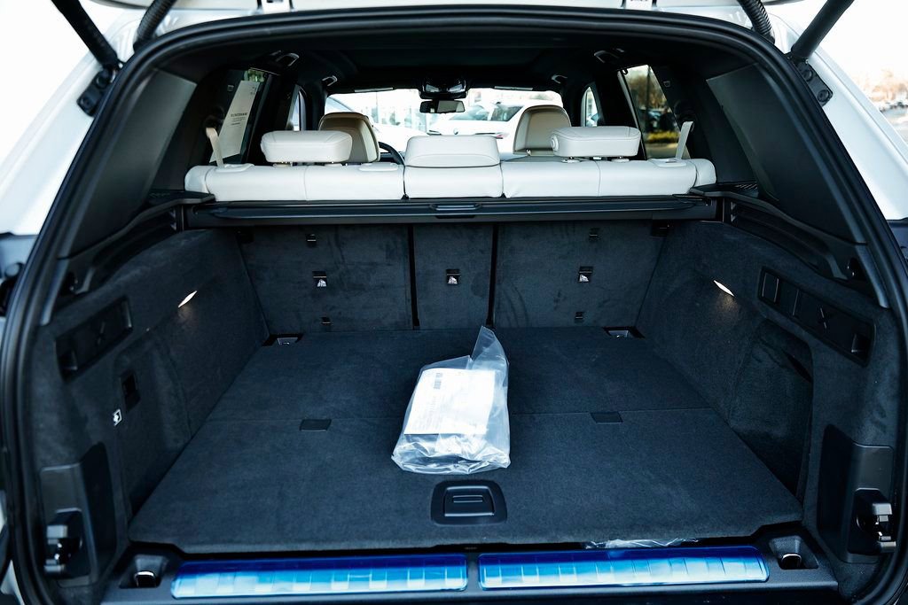 New 2026 BMW X5 xDrive50e w/ Executive Package image 30