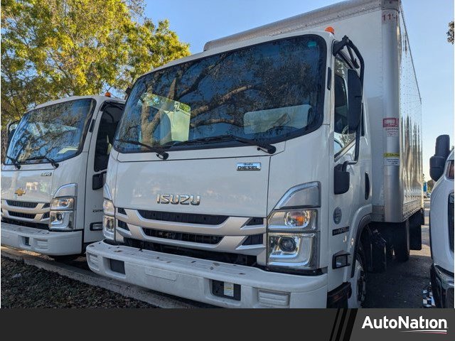 Used 2023 Isuzu NPR image 1