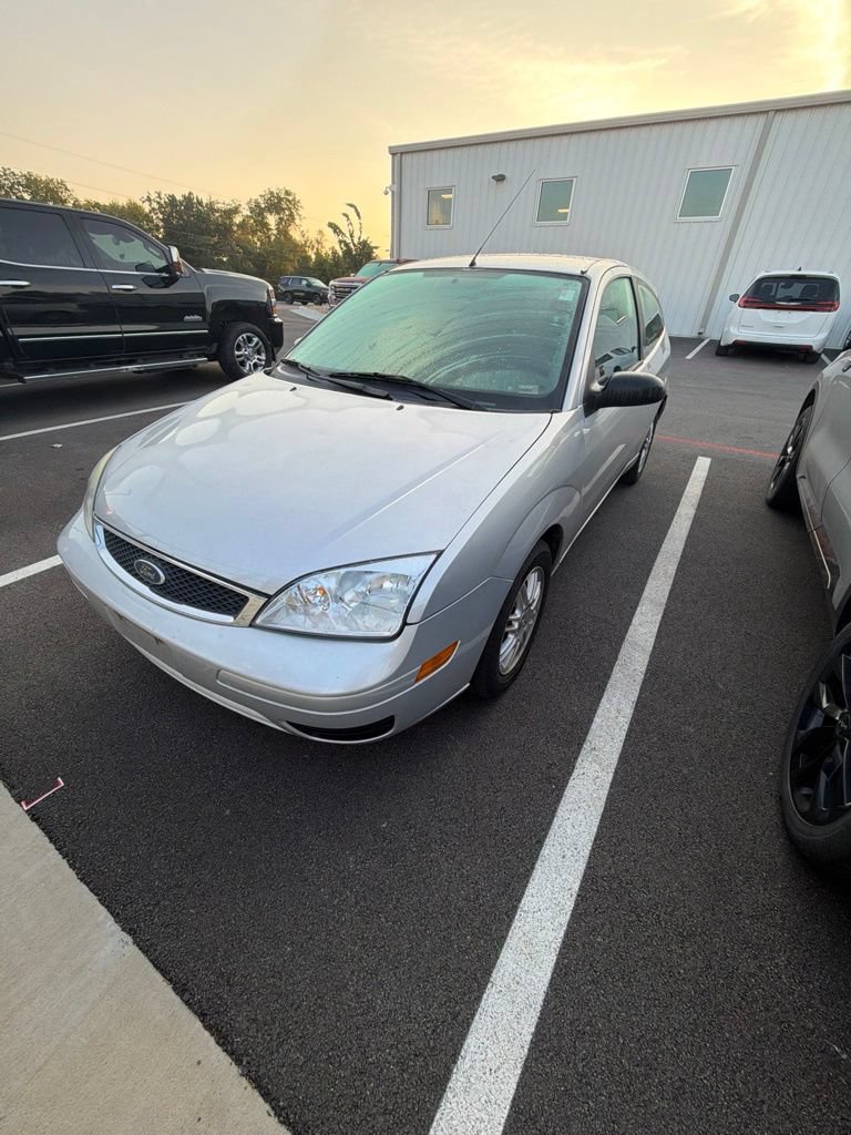 Used 2006 Ford Focus ZX3 Hatchback FWD image 1