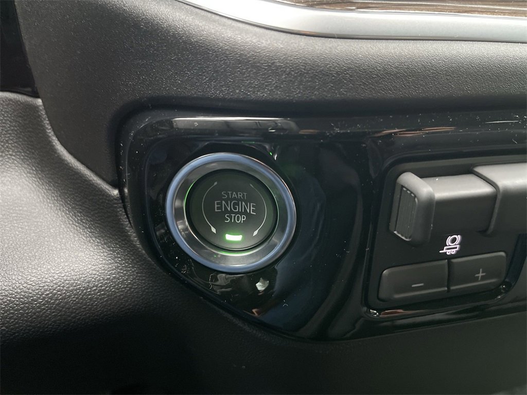 New 2026 GMC Sierra 1500 Elevation image 17
