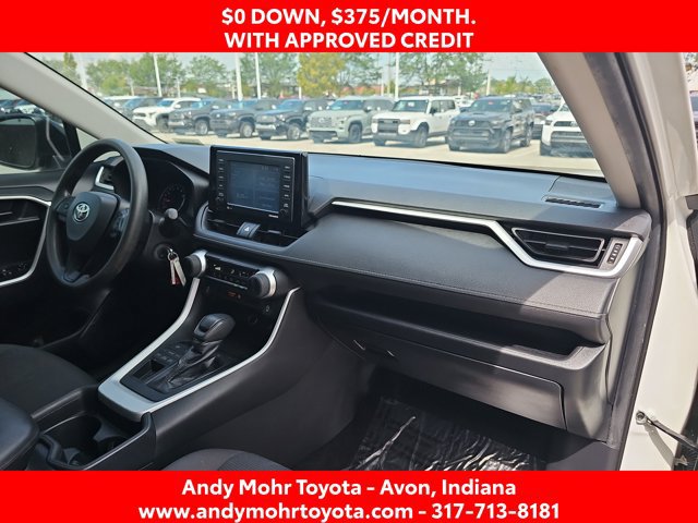 Used 2020 Toyota RAV4 LE AWD/4WD image 31