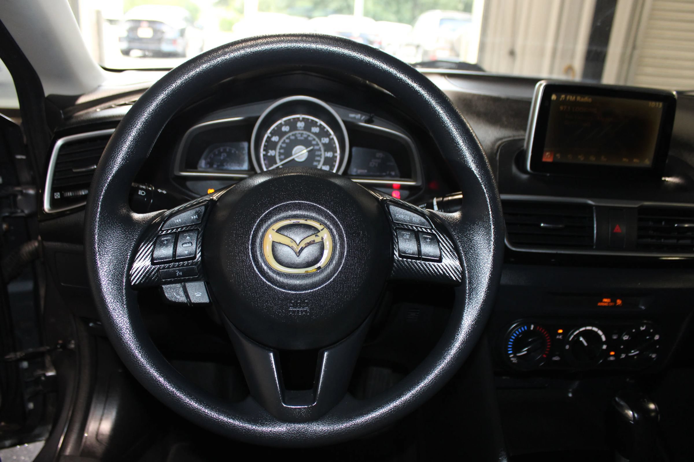 Used 2015 MAZDA MAZDA3 i Sport FWD image 11