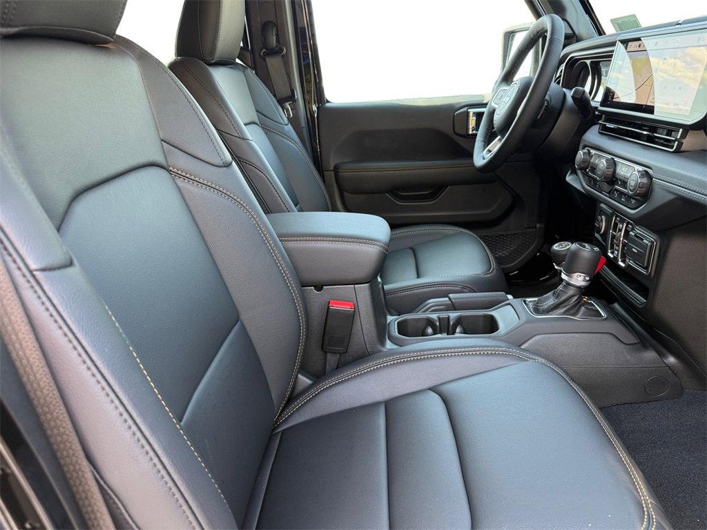 New 2025 Jeep Wrangler Sahara image 15