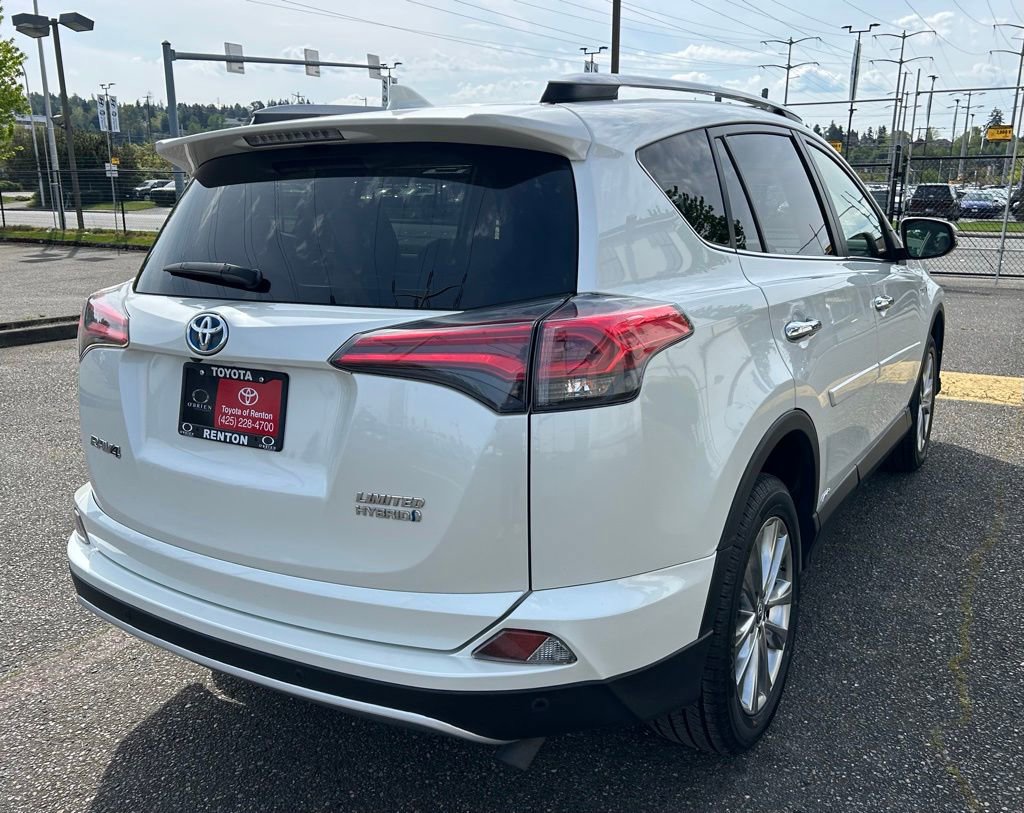 Certified 2018 Toyota RAV4 Limited AWD/4WD image 5