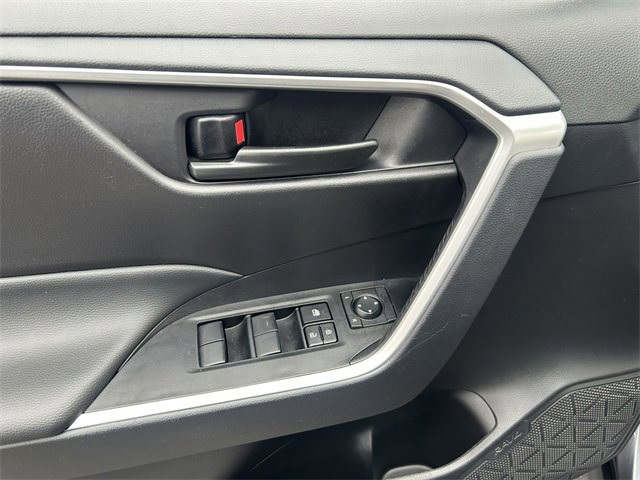 Used 2024 Toyota RAV4 LE image 11