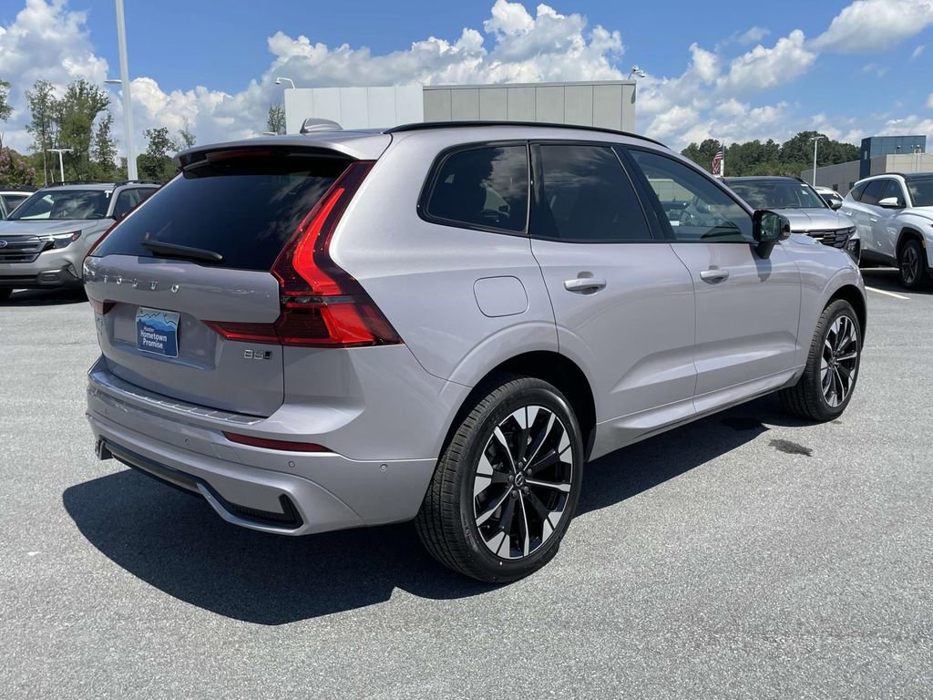 New 2026 Volvo XC60 B5 Plus w/ Protection Package Premier image 30