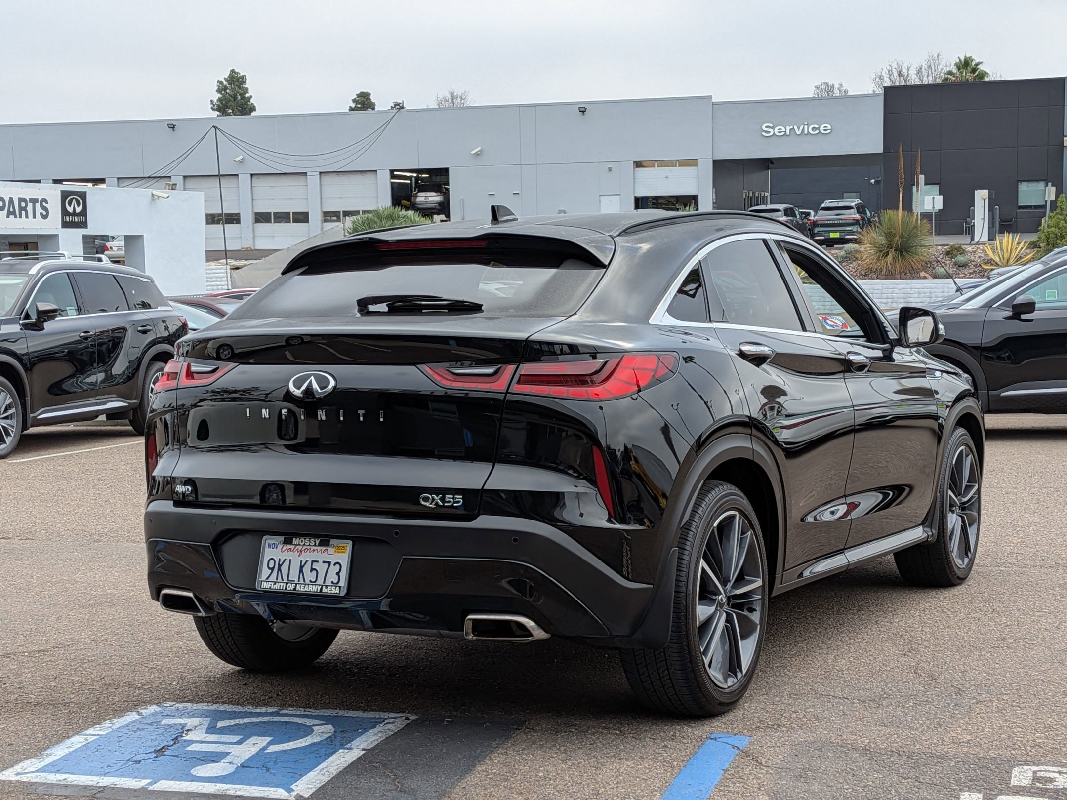 Certified 2025 INFINITI QX55 Luxe w/ Cargo Package image 9