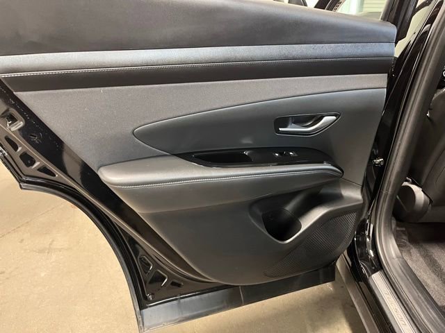 Used 2025 Hyundai Tucson Limited image 18