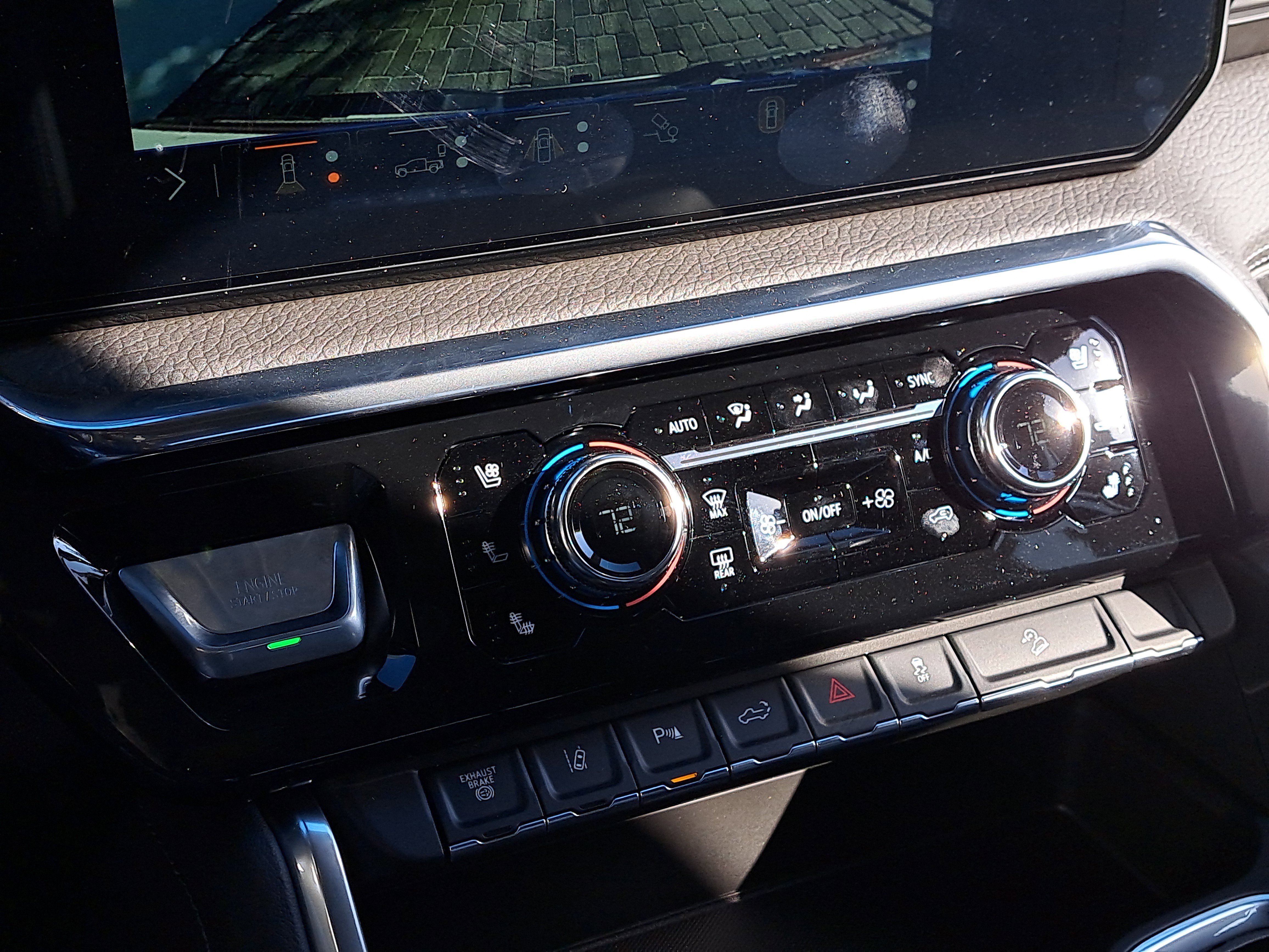 New 2026 GMC Sierra 2500 Denali w/ Denali Reserve Package image 30