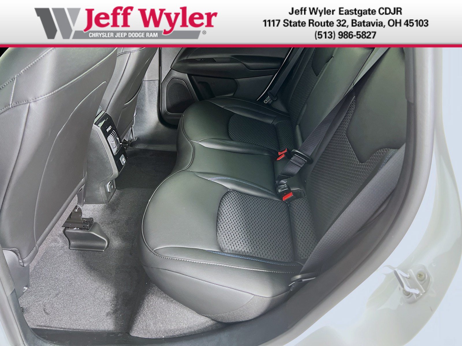 New 2026 Jeep Compass Latitude AWD/4WD image 5