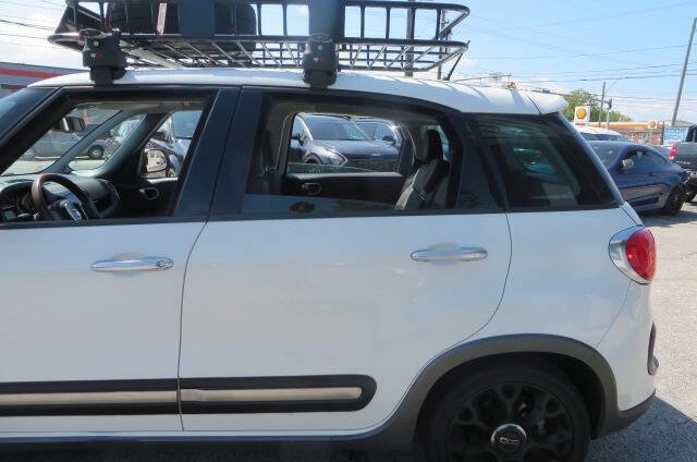 Used 2014 FIAT 500L Trekking w/ Popular Equipment Group FWD image 32