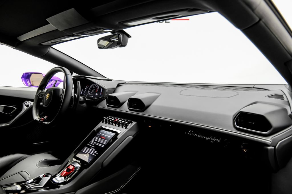 Used 2024 Lamborghini Huracan EVO AWD/4WD image 15