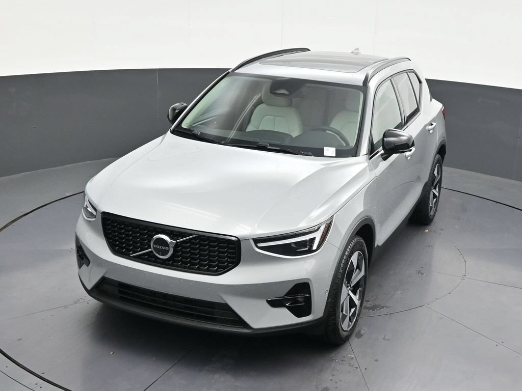 New 2026 Volvo XC40 B5 Plus w/ Protection Package Premier AWD/4WD image 20
