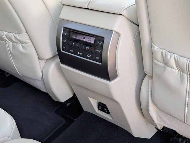 Used 2022 Lexus GX 460 Premium w/ Premium Package AWD/4WD image 32