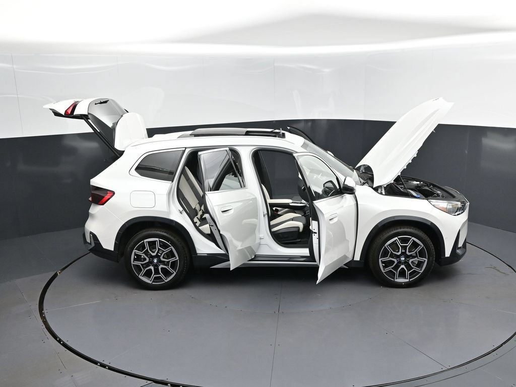 New 2026 BMW X1 xDrive28i w/ Technology Package AWD/4WD image 50