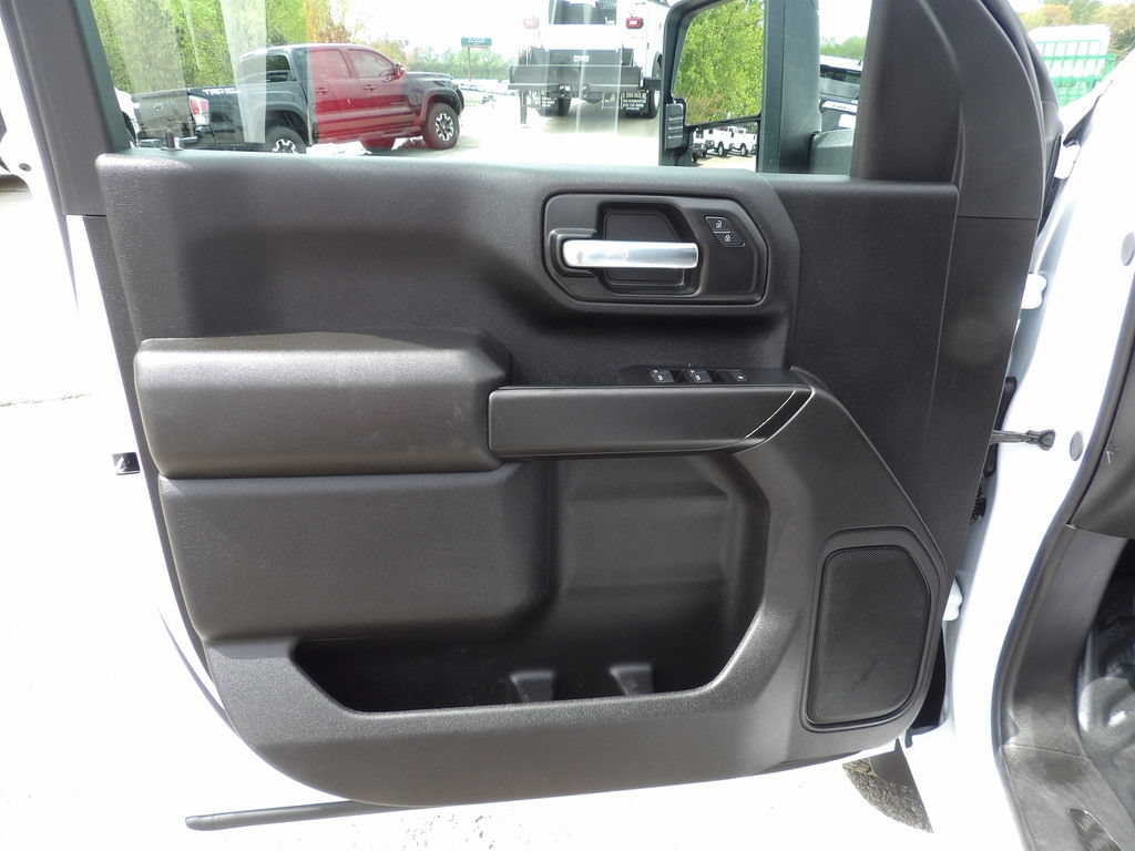 Used 2026 Chevrolet Silverado 3500 W/T AWD/4WD image 14