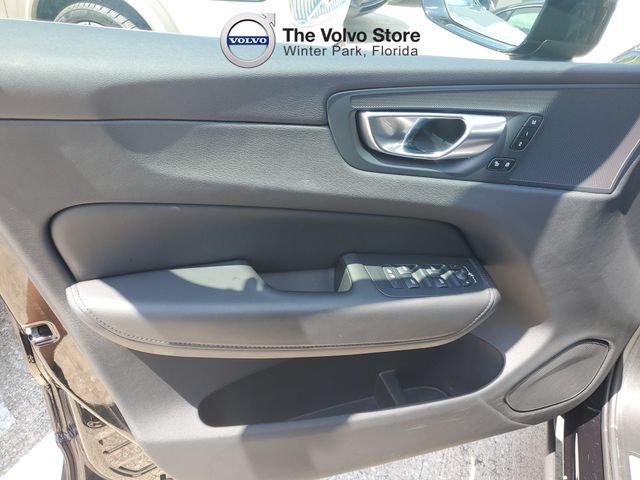 Certified 2024 Volvo XC60 B5 Plus AWD/4WD image 12