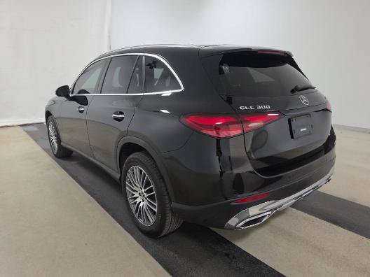 Used 2024 Mercedes-Benz GLC 300 4MATIC image 6