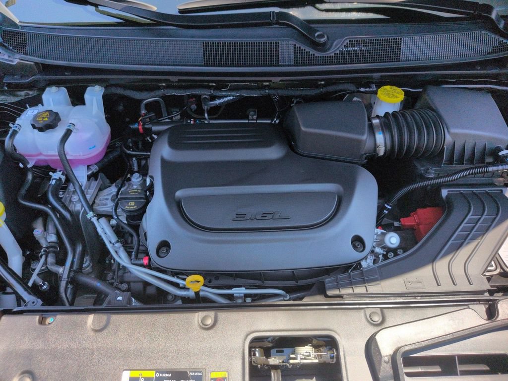 New 2027 Chrysler Pacifica Select FWD image 35