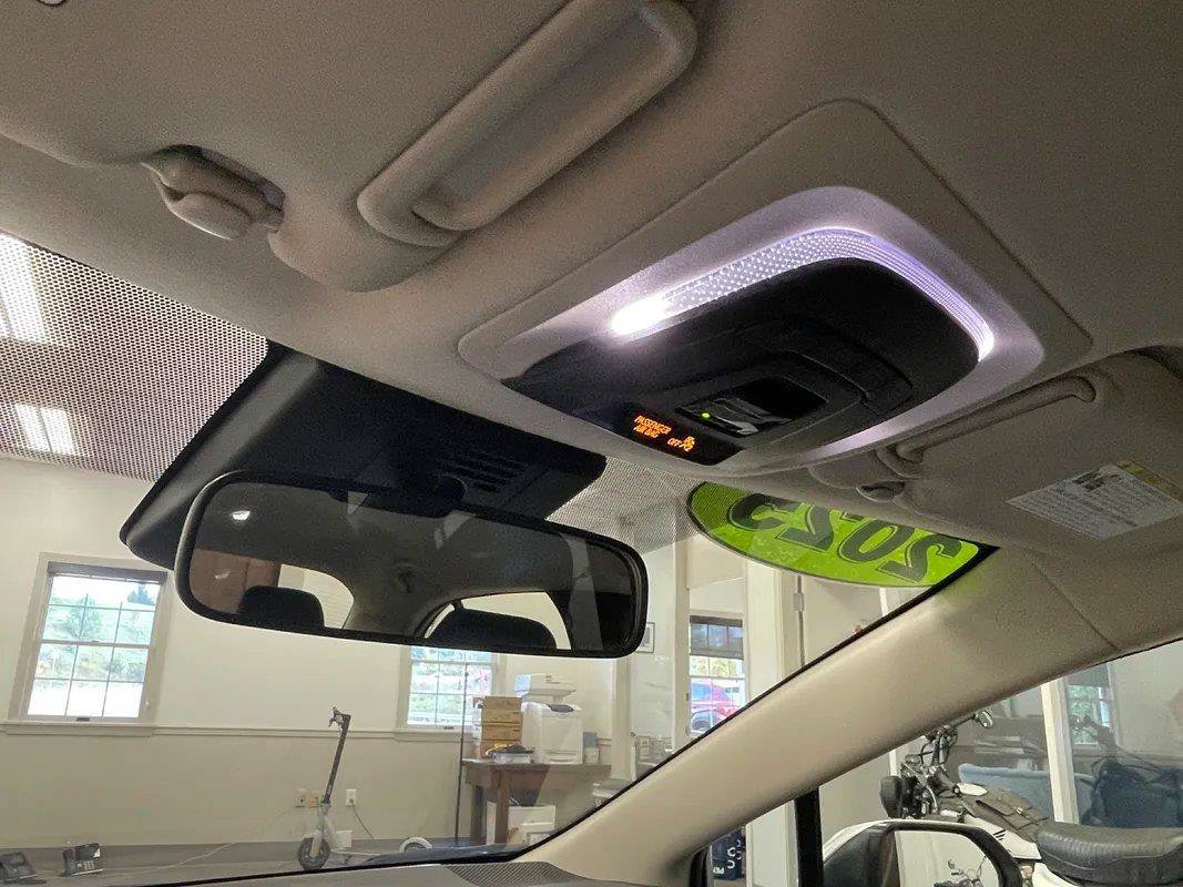 Used 2025 Toyota Corolla LE FWD image 9
