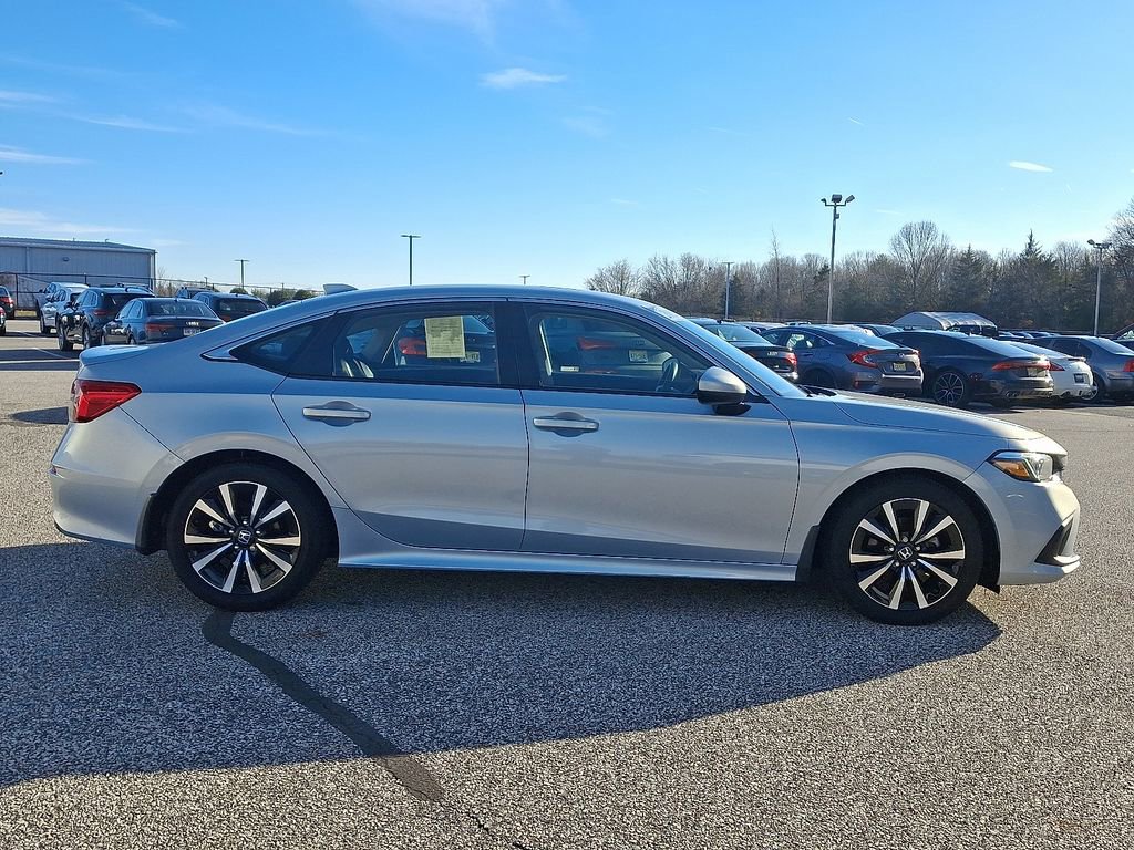 Used 2023 Honda Civic EX image 7