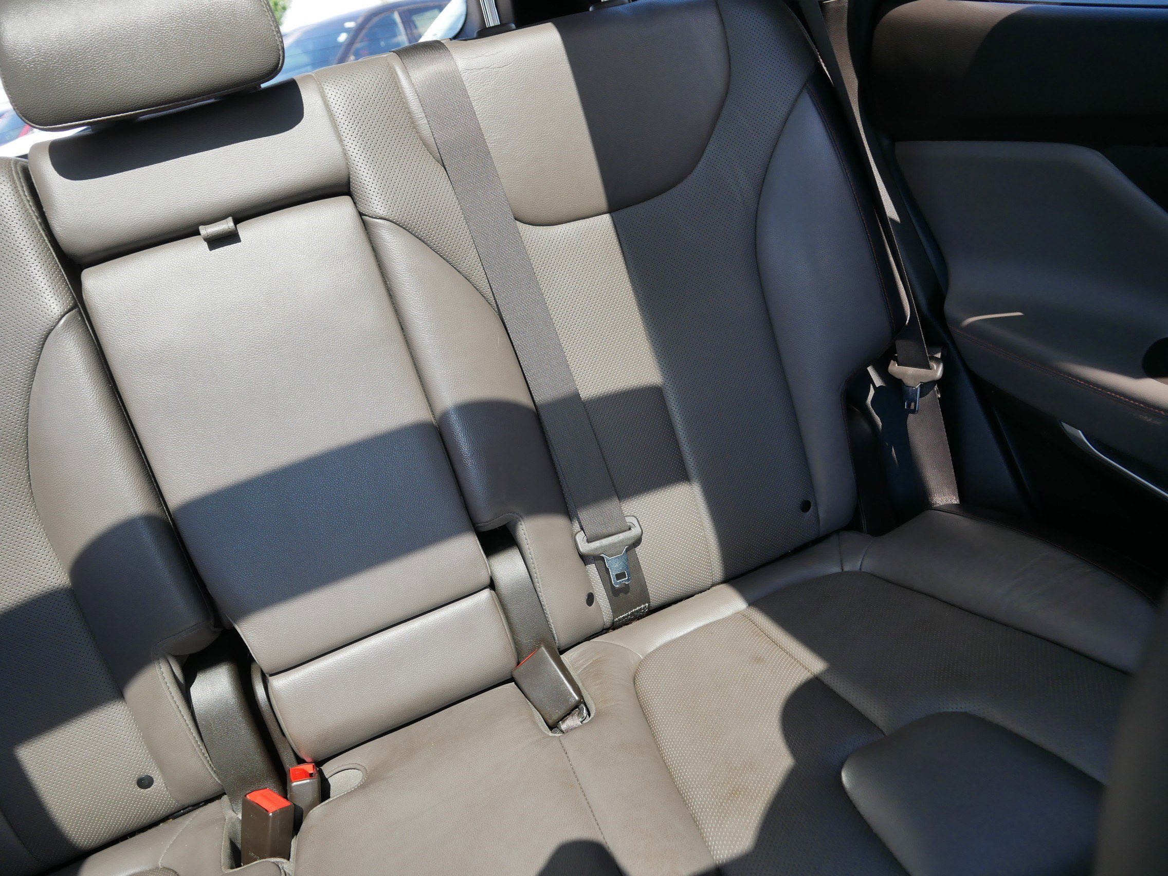Used 2020 Hyundai Santa Fe Limited FWD image 14