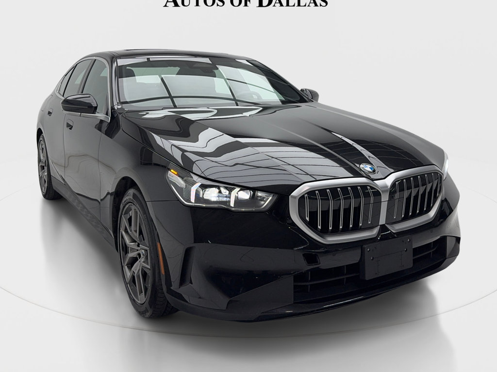 Used 2026 BMW 530i xDrive AWD/4WD image 3