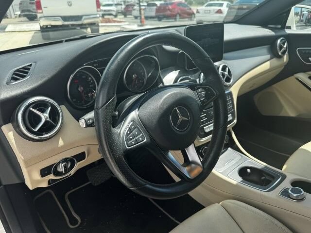 Used 2017 Mercedes-Benz CLA 250 image 8