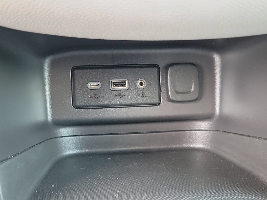 Used 2024 Chevrolet Equinox LS w/ LS Convenience Package AWD/4WD image 28
