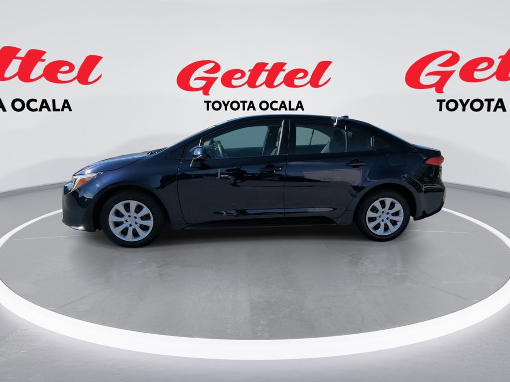 Used 2025 Toyota Corolla LE image 5