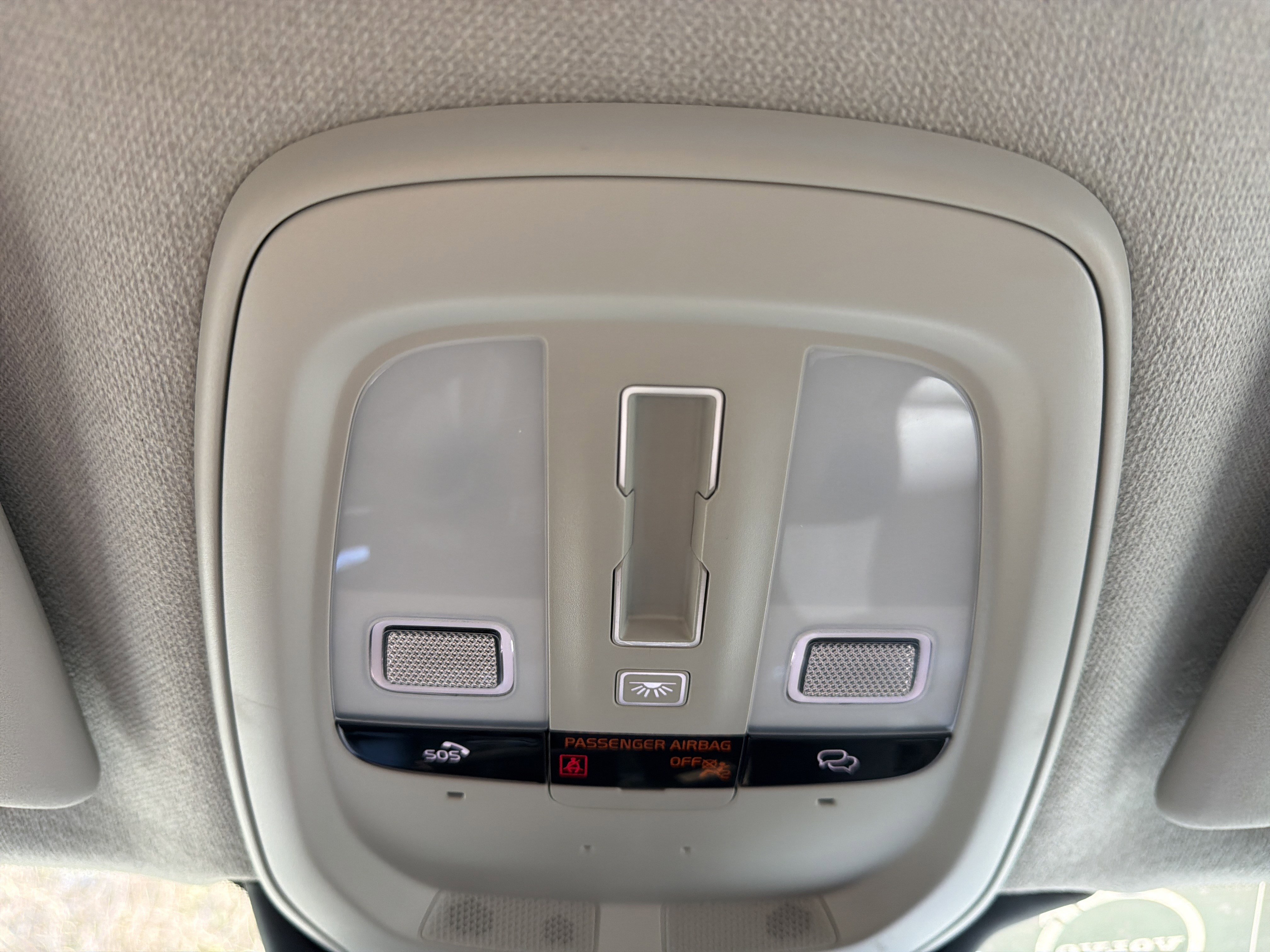 Certified 2025 Volvo XC40 B5 Core image 29