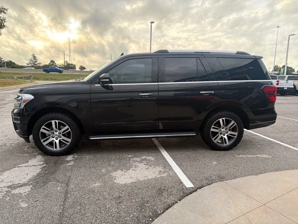 Used 2023 Ford Expedition Limited AWD/4WD image 6