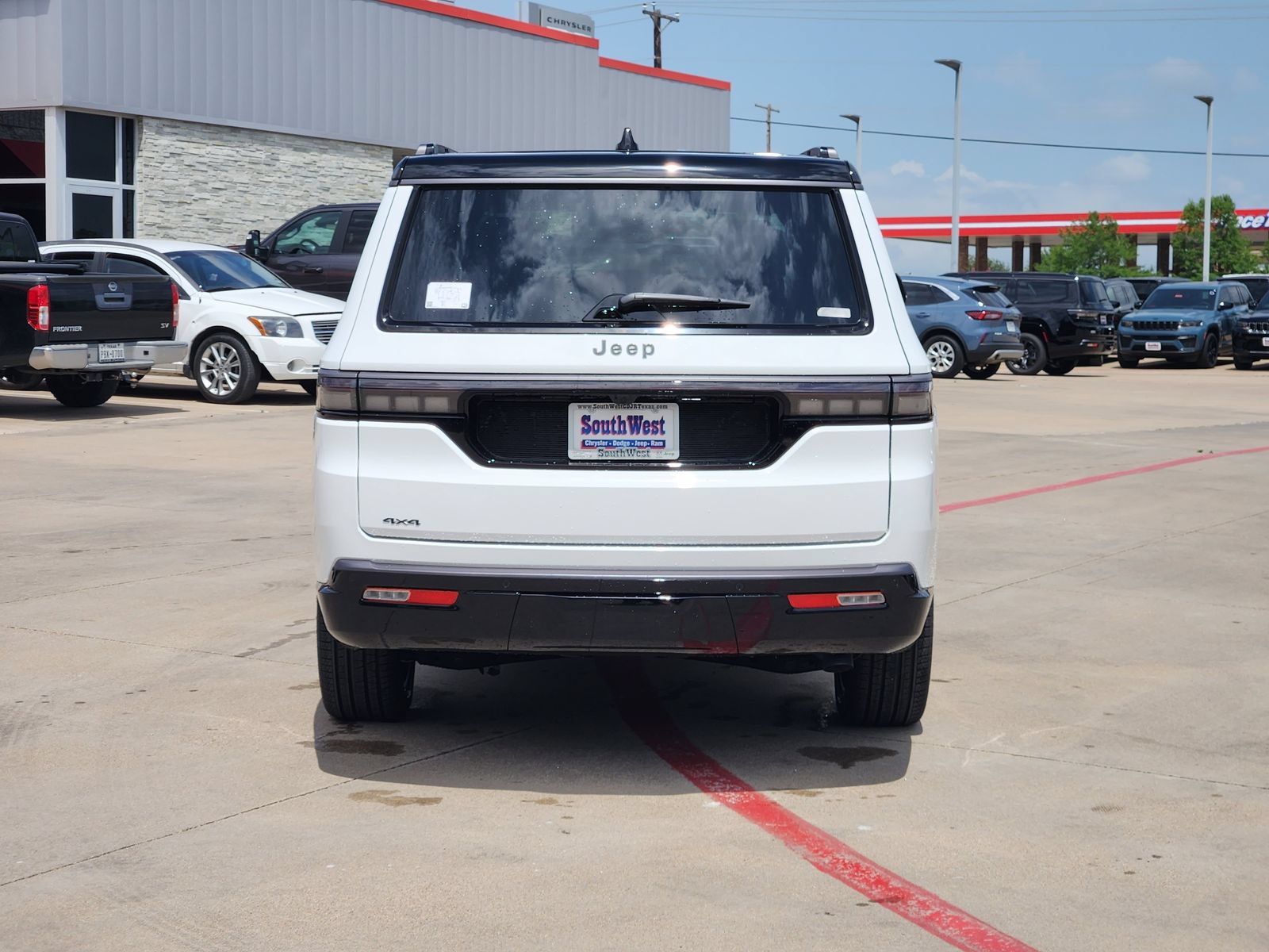 New 2026 Jeep Grand Wagoneer L Summit AWD/4WD image 8