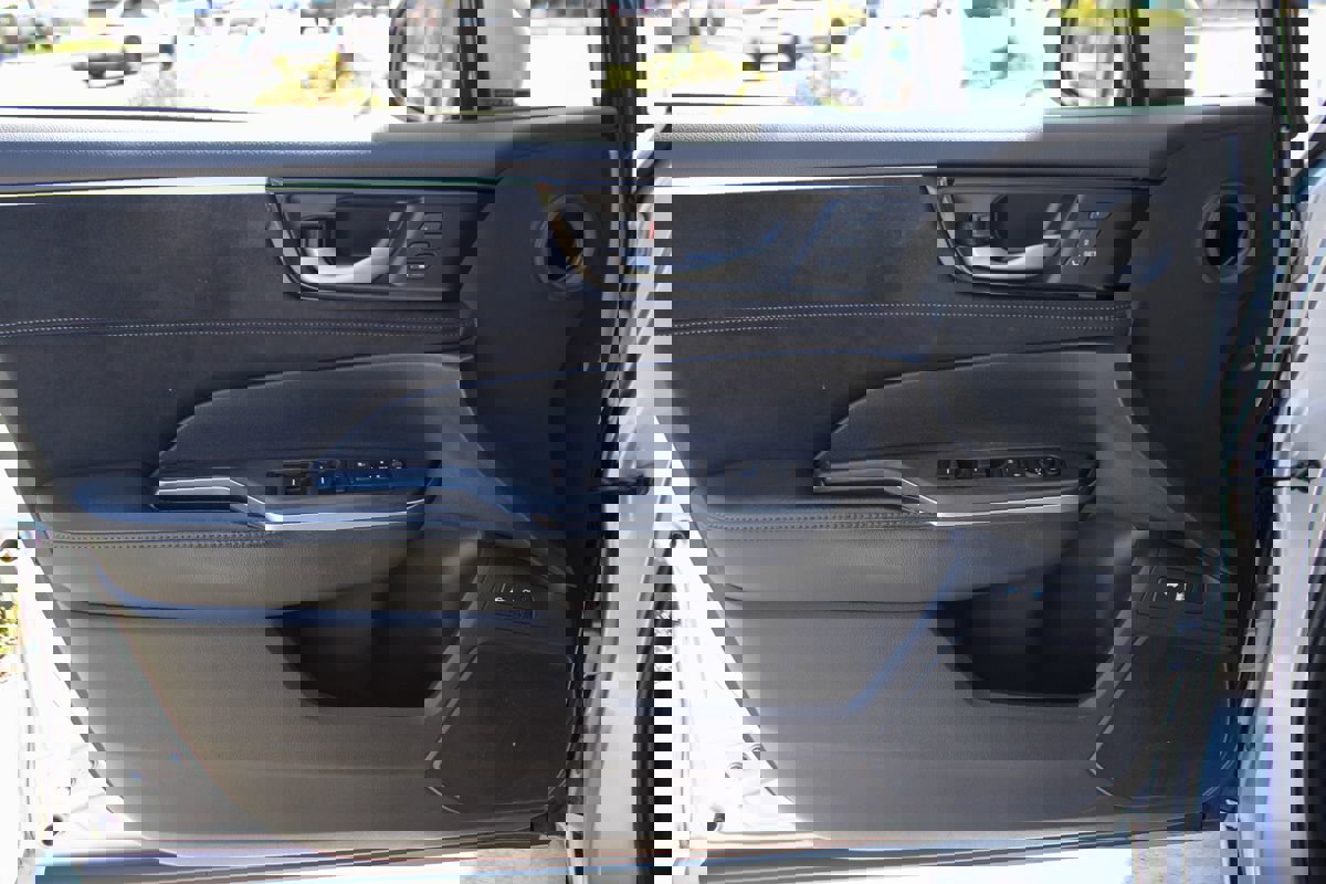 Used 2018 Honda Clarity Touring image 44