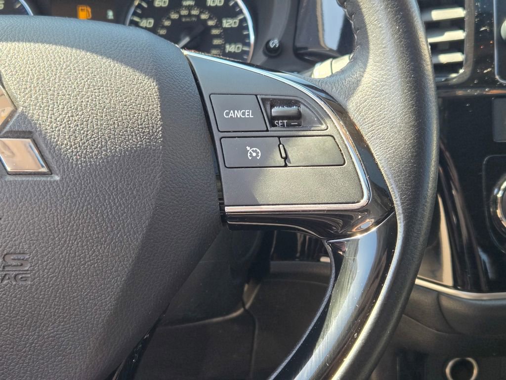 Used 2018 Mitsubishi Outlander SE FWD image 40