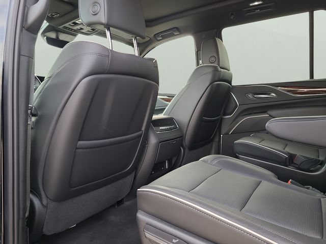 Used 2023 Cadillac Escalade Premium Luxury w/ Performance Package RWD image 12