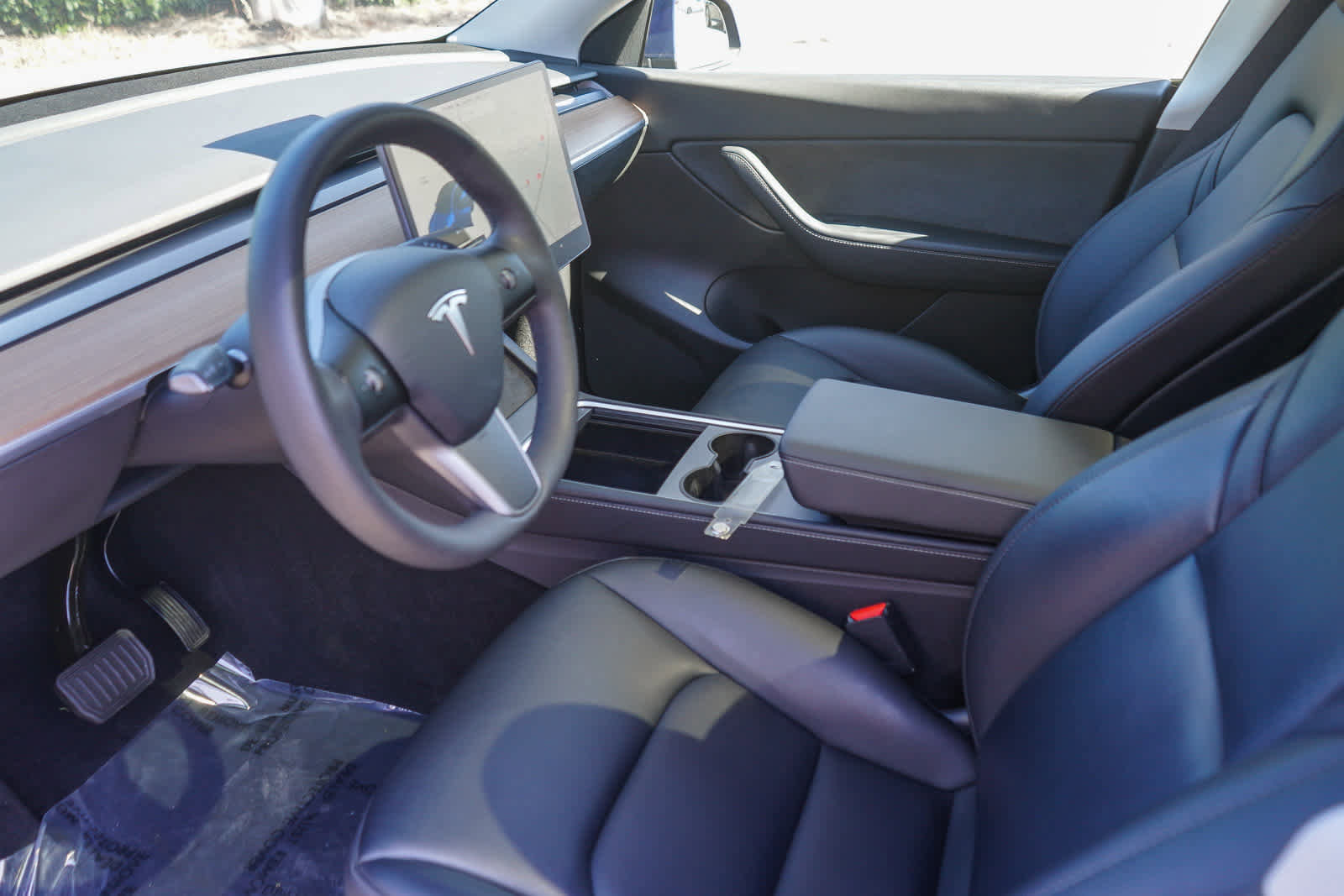 Used 2021 Tesla Model Y Long Range image 14