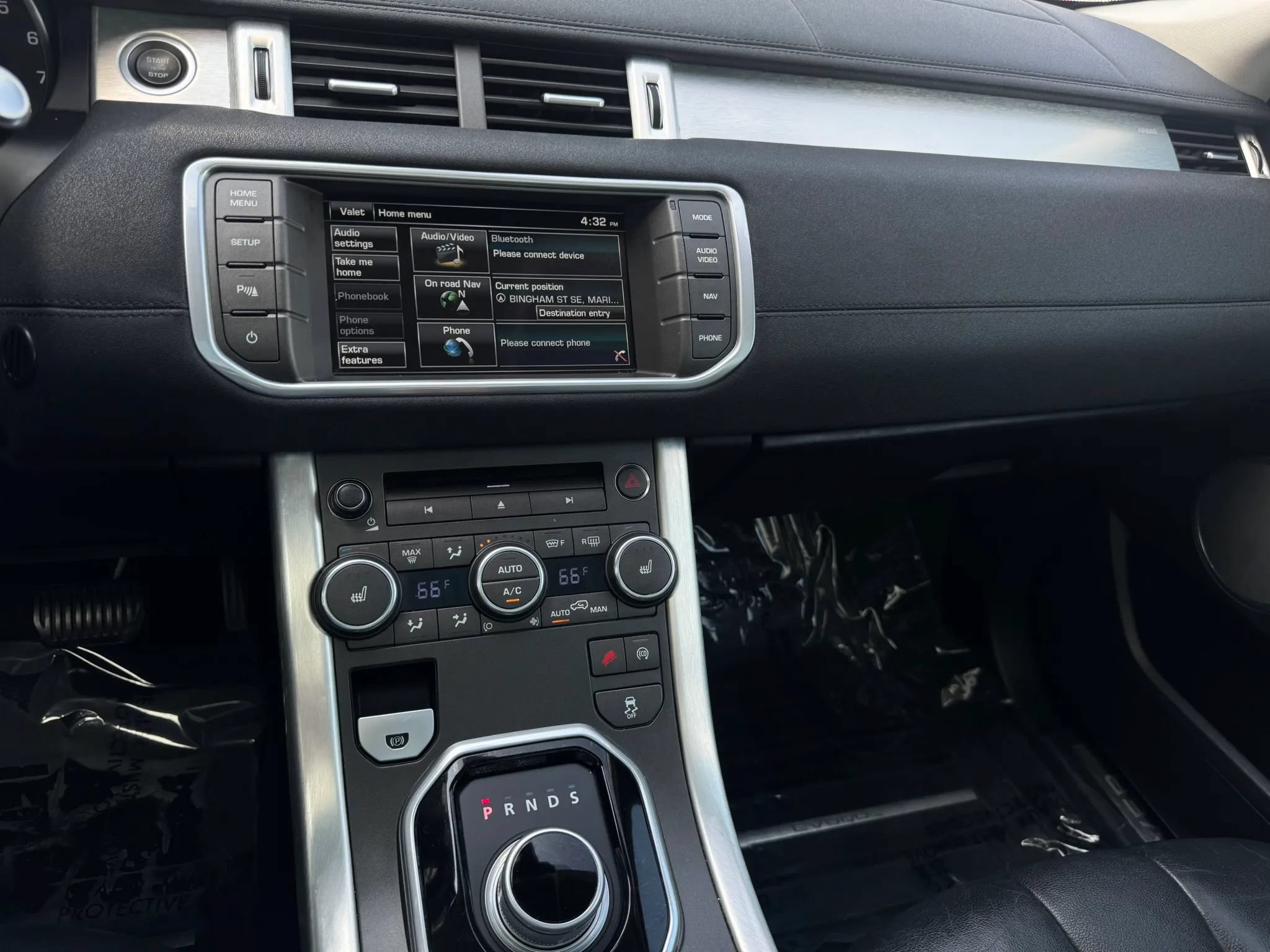 Used 2015 Land Rover Range Rover Evoque Pure Premium AWD/4WD image 18