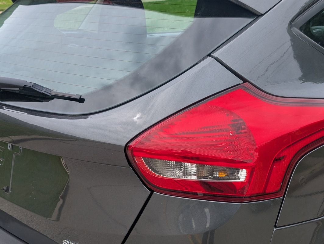Used 2017 Ford Focus SE w/ Cold Weather Package FWD image 24