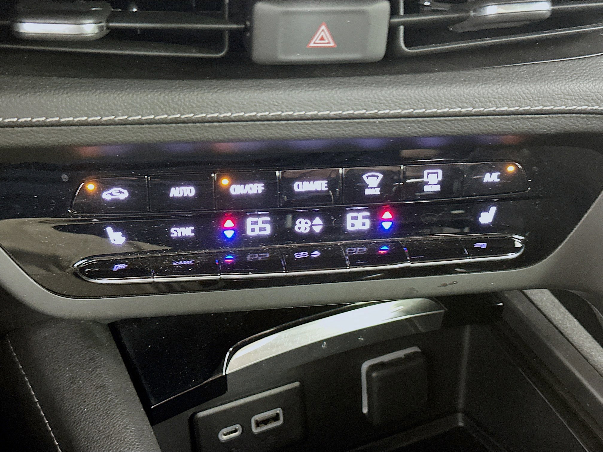 Used 2022 Buick Envision Preferred image 23