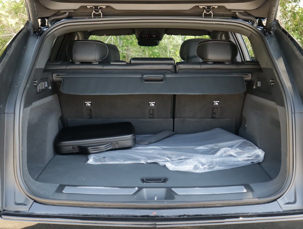 New 2026 Cadillac Lyriq V image 41