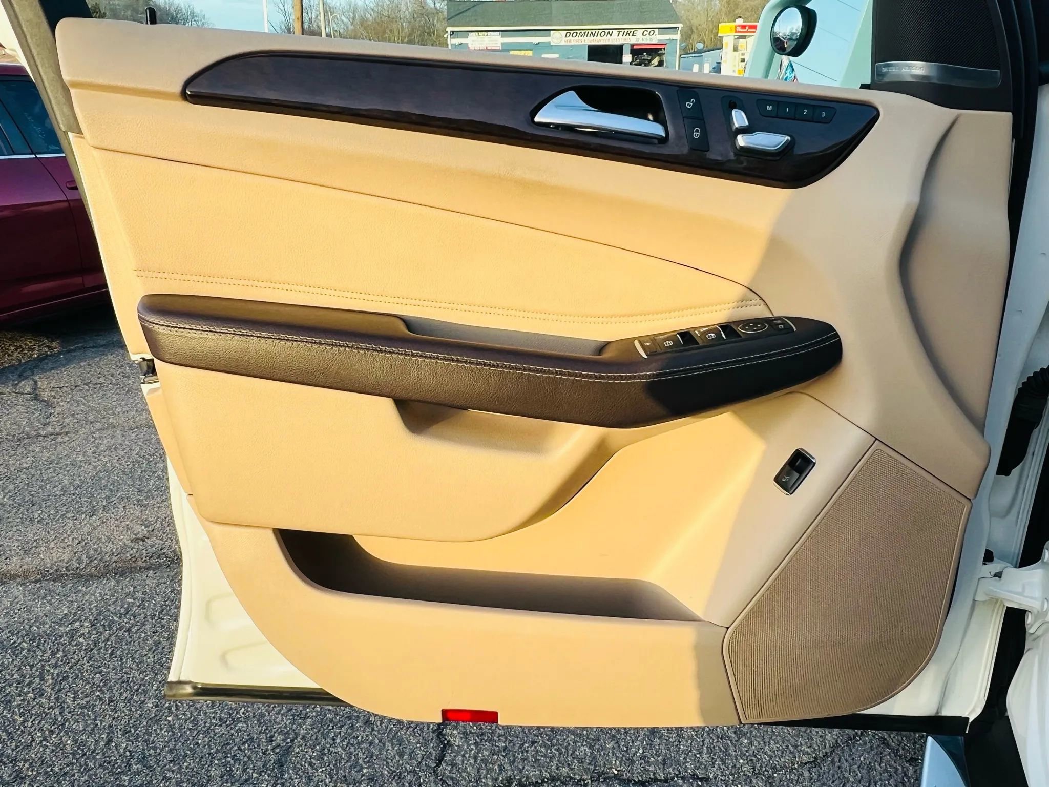 Used 2017 Mercedes-Benz GLE 350 4MATIC w/ Premium 1 Package image 23