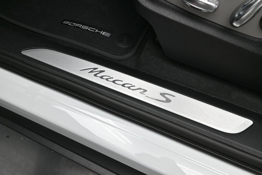 New 2026 Porsche Macan S AWD/4WD image 14