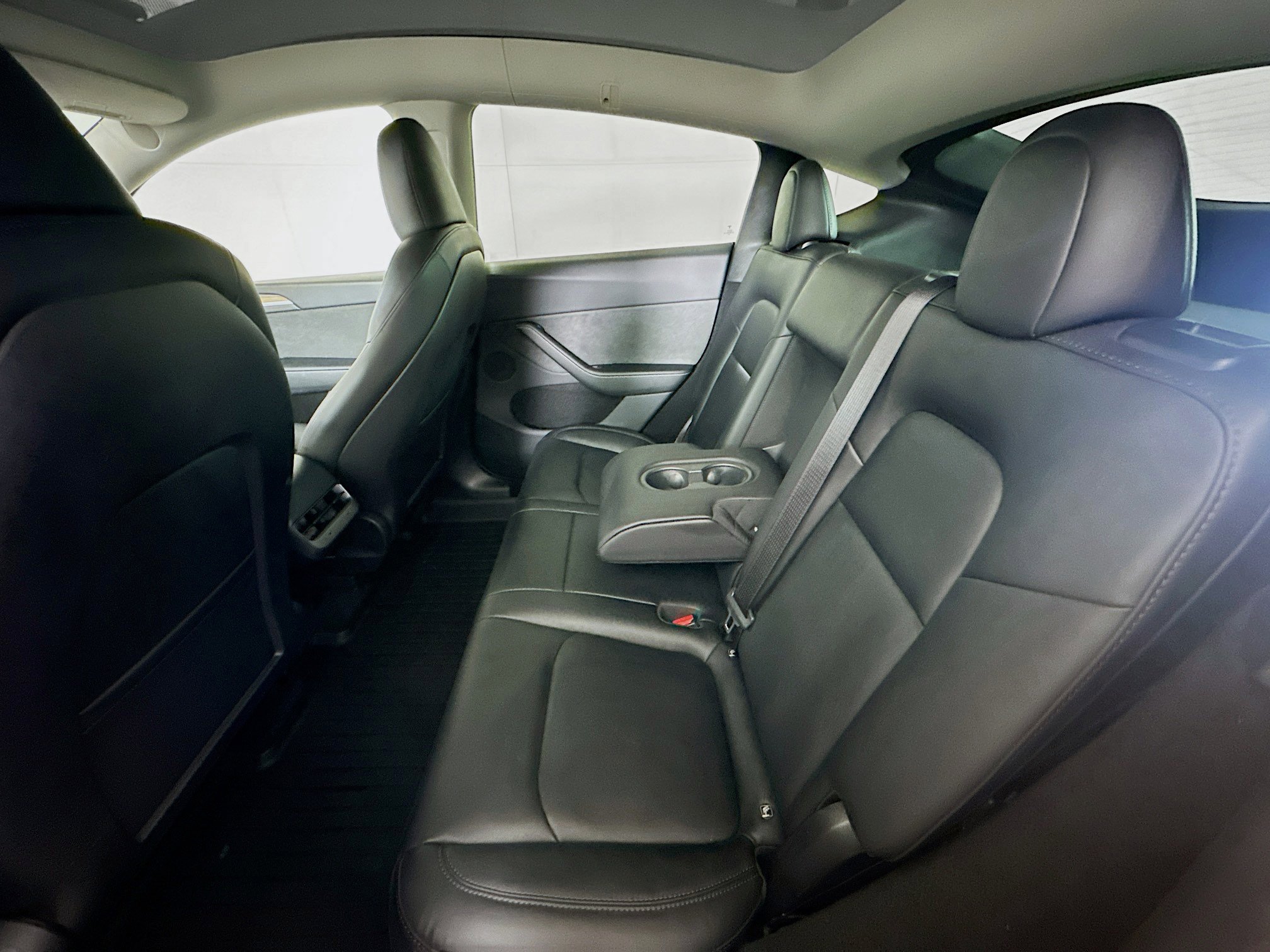 Used 2024 Tesla Model Y Long Range AWD/4WD image 26